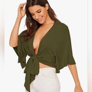 Short sleeve V neck tie front basic solid crop top Army Green